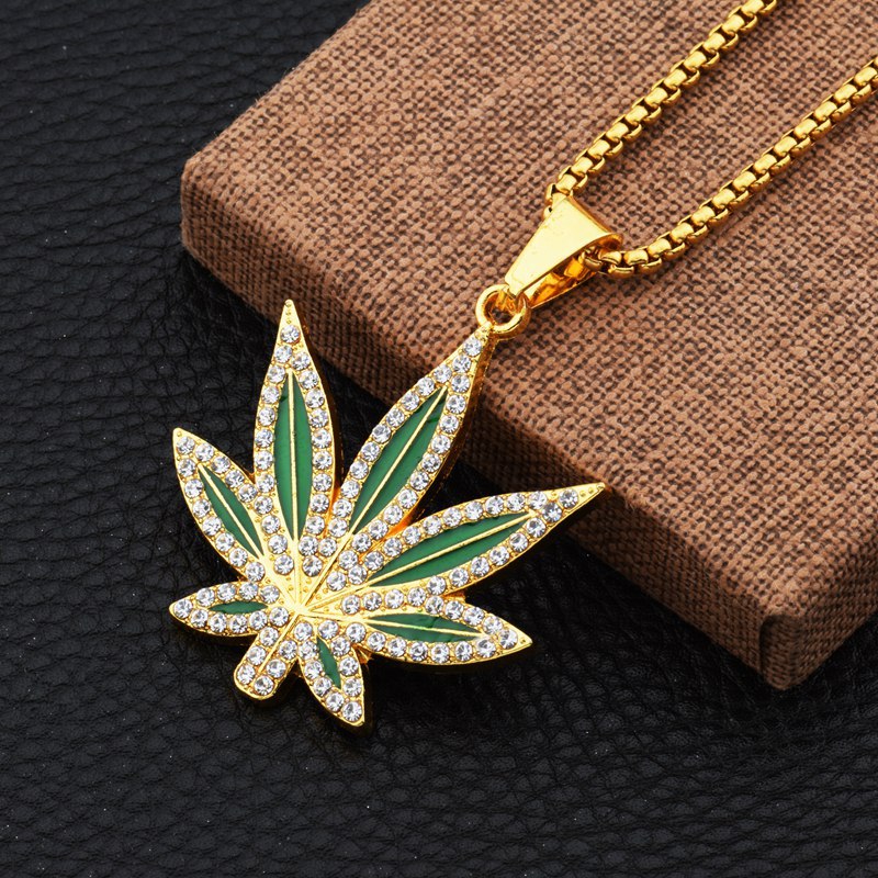 Rhinestone Weed Pendant Neckla - Dry Herb Vaping Accessories recension och pris